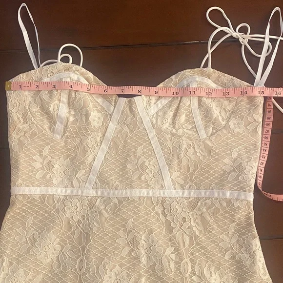 Superdown Cream Lace Tie-Strap Mini Dress Size S - Picture 9 of 9